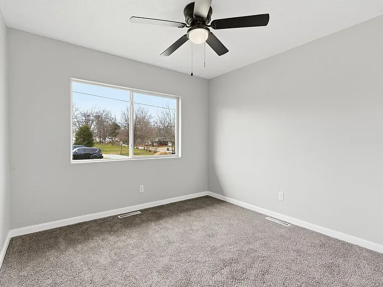 304 S Rice St — Photo 11