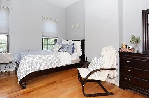831 E 3rd St — Photo 6