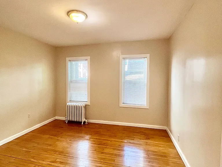 17 Park View St #1 — Photo 5