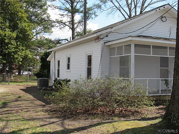 3rd image of 101 Knight Dr
