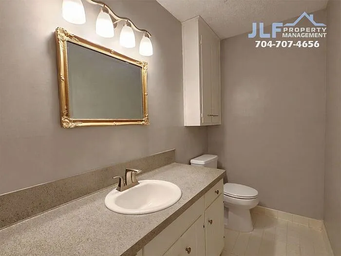 3340 Silver Stream Rd #3340 — Photo 8