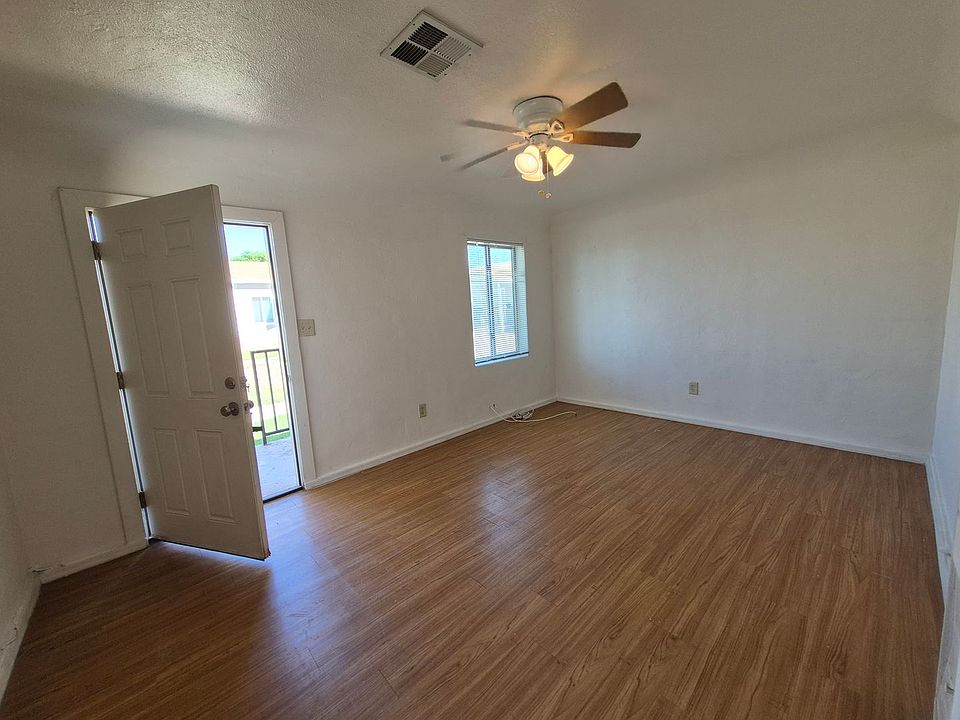1st image of 1111 W 8th St #1131