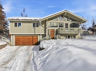 16941 Vanover Cir, Eagle River, AK 99577