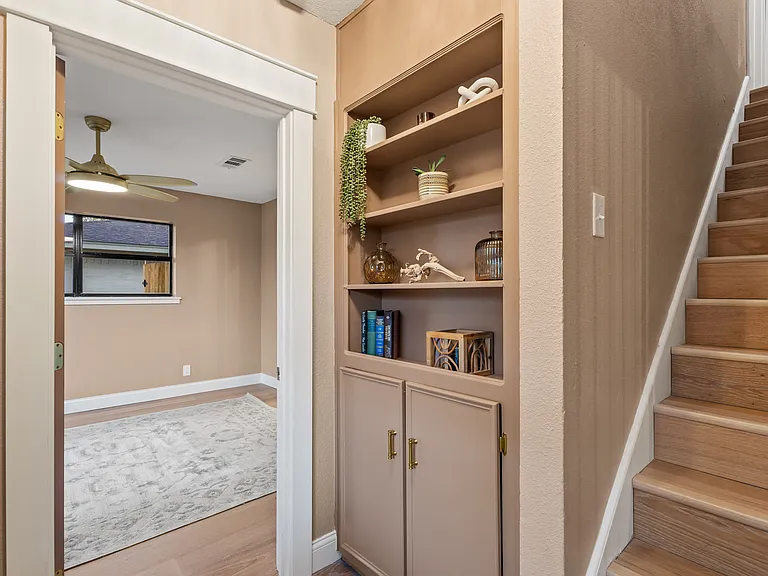 2214 Rex Cruse Dr — Photo 5