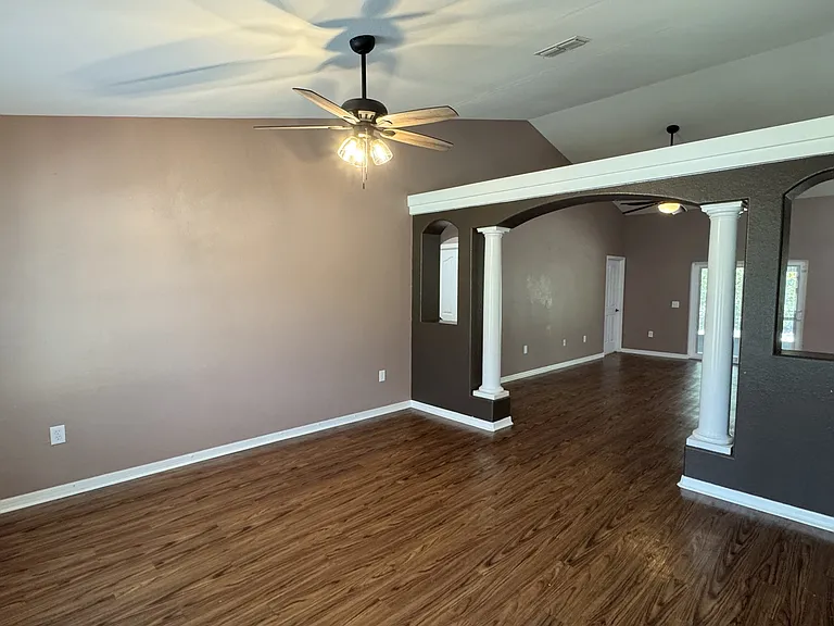 10 Bellis Ct — Photo 3