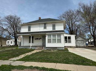 211 W 6th St, Hays, KS 67601