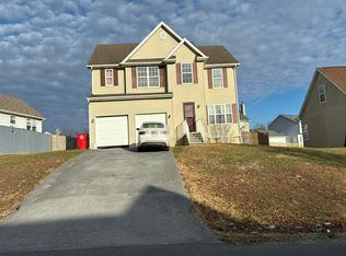 736 Aztec Dr, Martinsburg, WV 25405