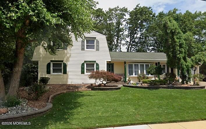 1st image of 6 Meadowbrook Dr