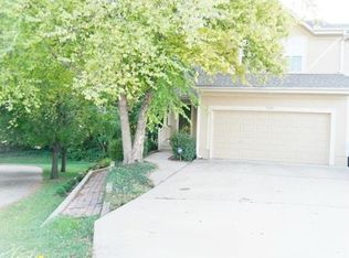 15128 Glenwood Ave, Overland Park, KS 66223