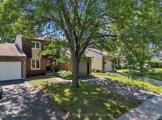 33 Exeter Dr, Ottawa, ON K2J1Z9