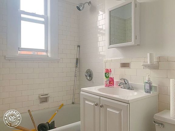 3rd image of 411 Stockholm St #5E