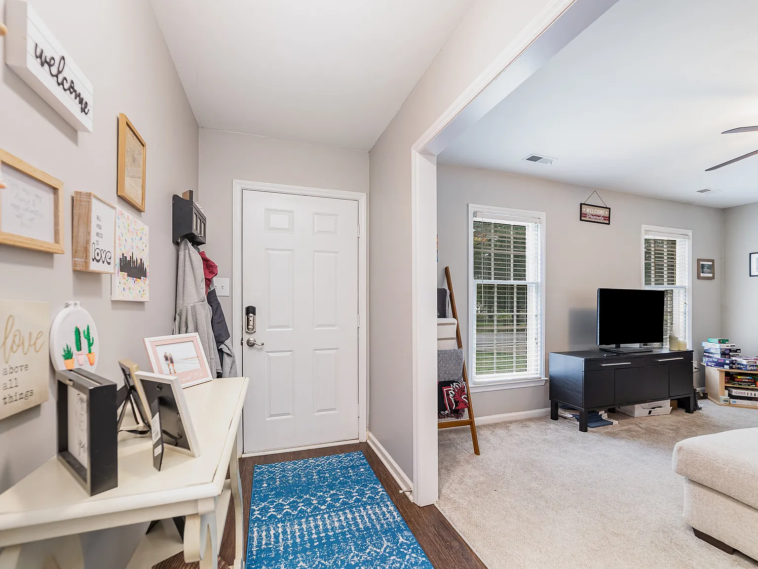3 bed, 1613 sqft, $2,300 — Photo 3