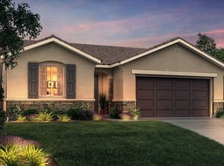 2441 N Mountainside Dr, Los Banos, CA 93635