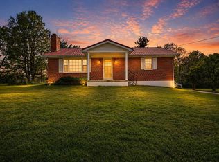 210 Bunker Hill Rd, Paris, KY 40361