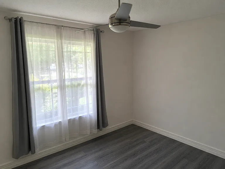 11522 Perry Rd — Photo 13