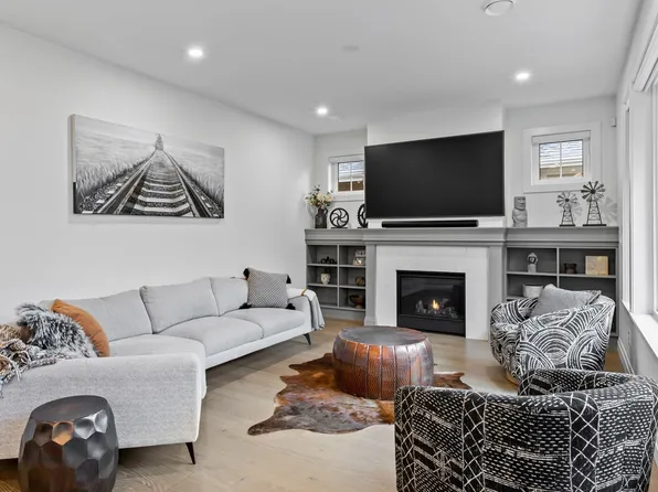 22306 50th Ave #3, Langley, BC V2Y 2V4