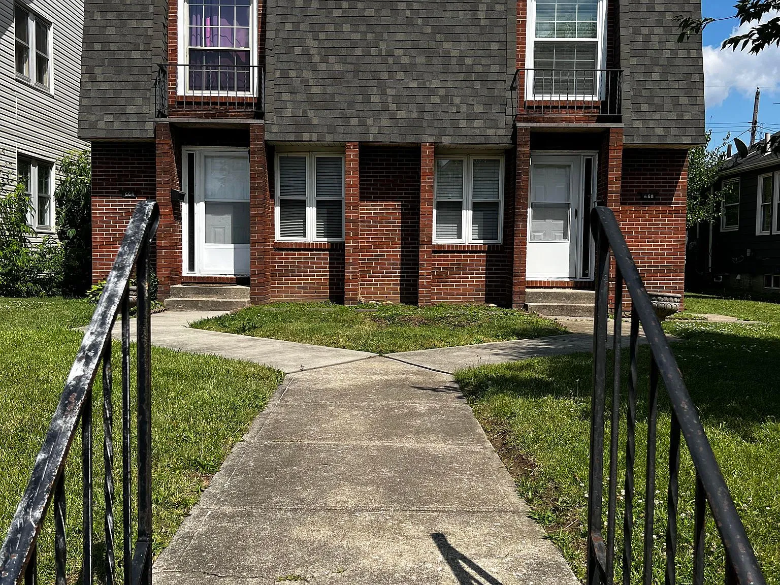 668 South Hague - 668 — Photo 1