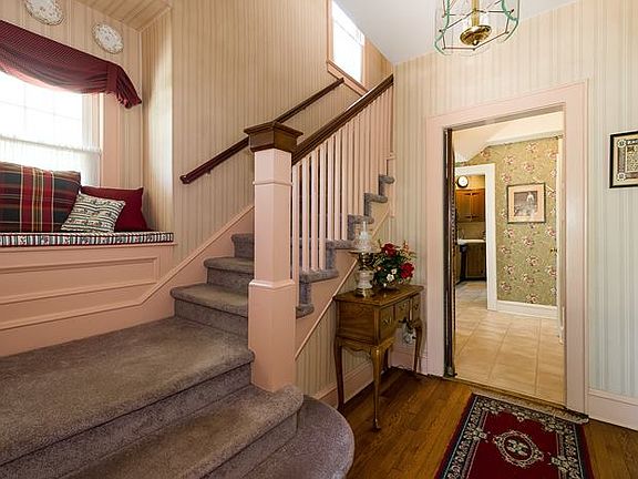 2nd image of 41 Hamilton St
