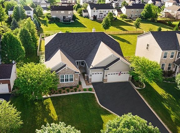 3rd image of 719 Jorstad Dr