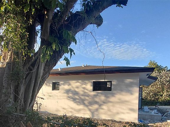 5th image of 8201 NW 15th Ave