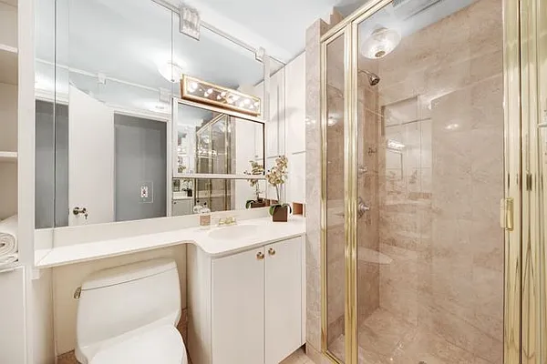 Sold by Compass | media 5