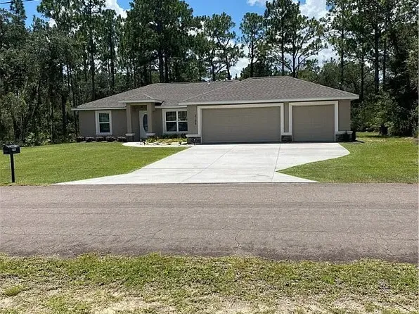 2100 W Galaxy Ln, Citrus Springs, FL 34434