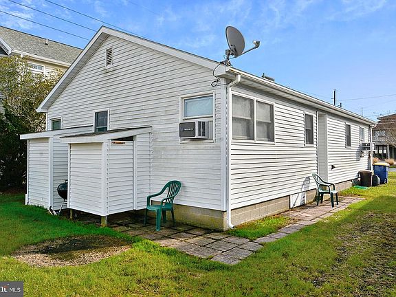 4th image of 203 Ocean View Pkwy
