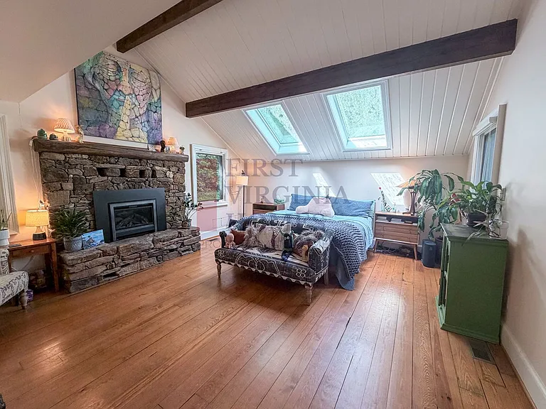 1035 Owensville Rd — Photo 32