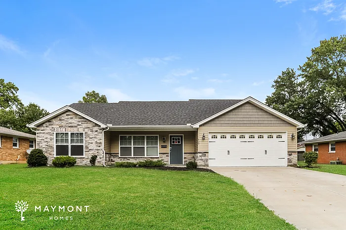430 Clara Dr — Photo 1