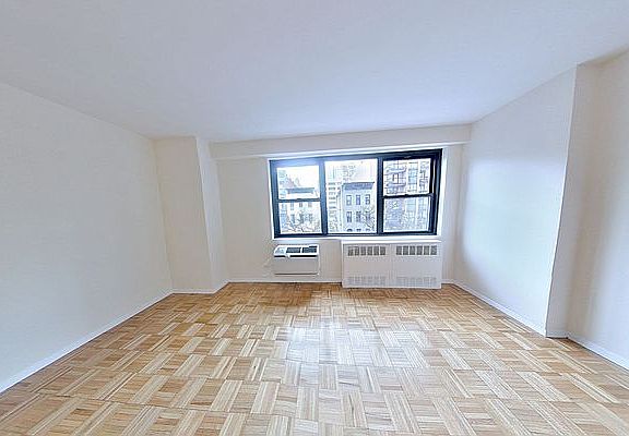 4th image of 350 W 51st St APT 4D
