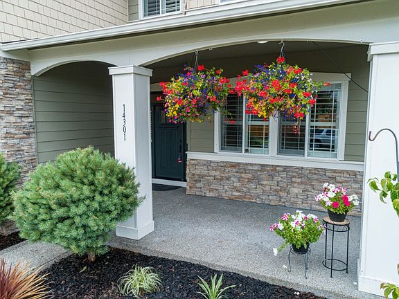 5th image of 14301 Parkview Dr E