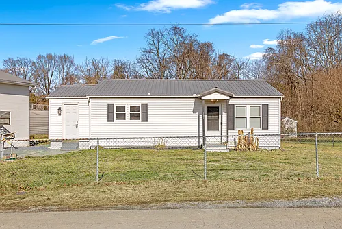 131 Eleanor Davis Dr Photo 1