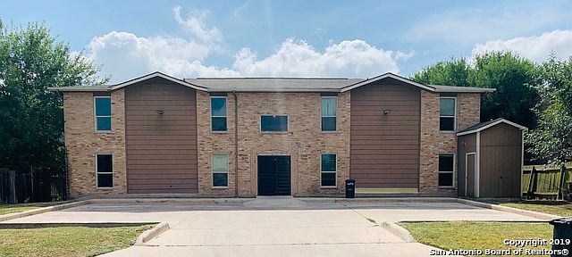 1st image of 7562 Windsor Oaks