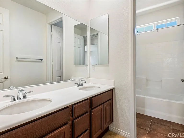 39161 Shree Rd — Photo 32