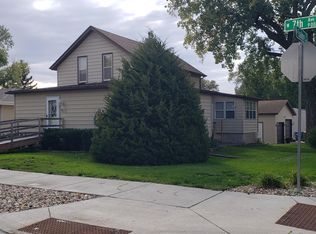 925 W 7th Ave, Mitchell, SD 57301