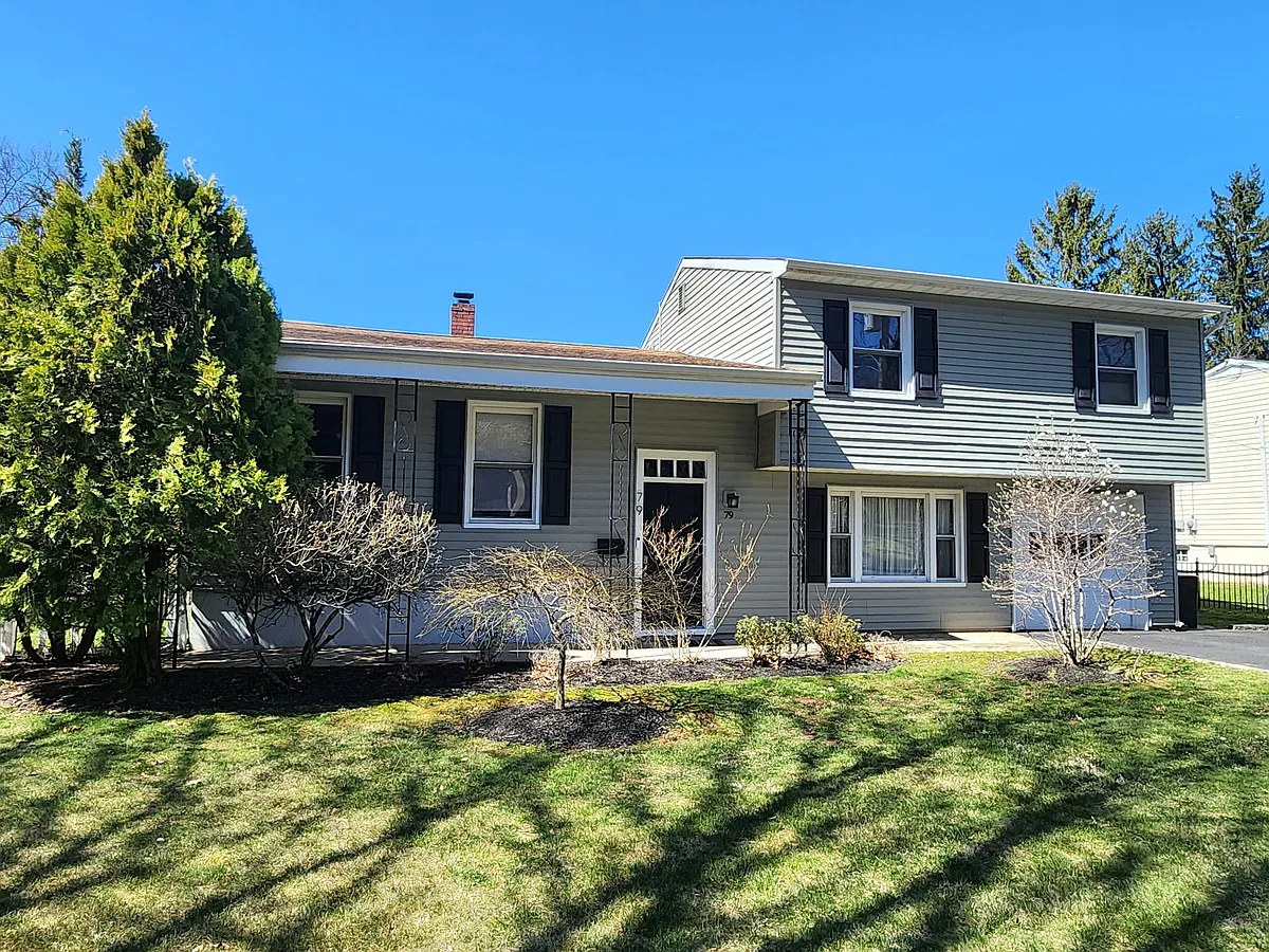 Building Photo - 79 Baltusrol Rd