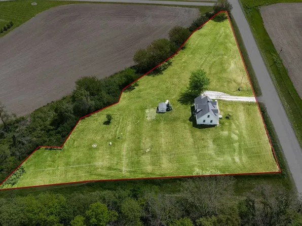 4378 480th St SE, Iowa City, IA 52240