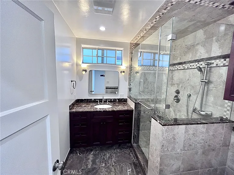 7530 Westlawn Ave — Photo 25