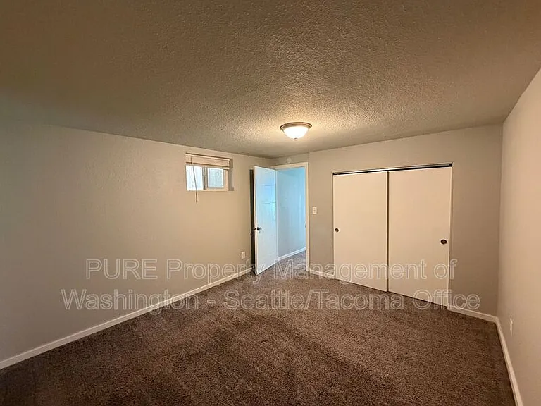 6217 S Huson St #B — Photo 10