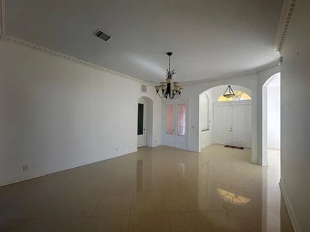 4 bed, 2.0 bath, 2350 sqft, $2,800 — Photo 4