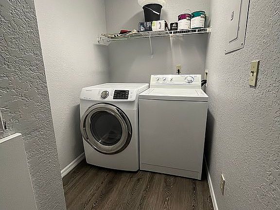 Pantry-Laundry