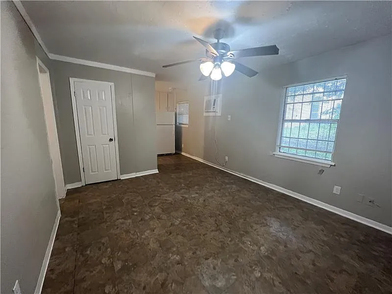 Studio, 399 sqft, $525 — Photo 3