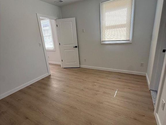 3rd image of 94 Broughton Ave #2A