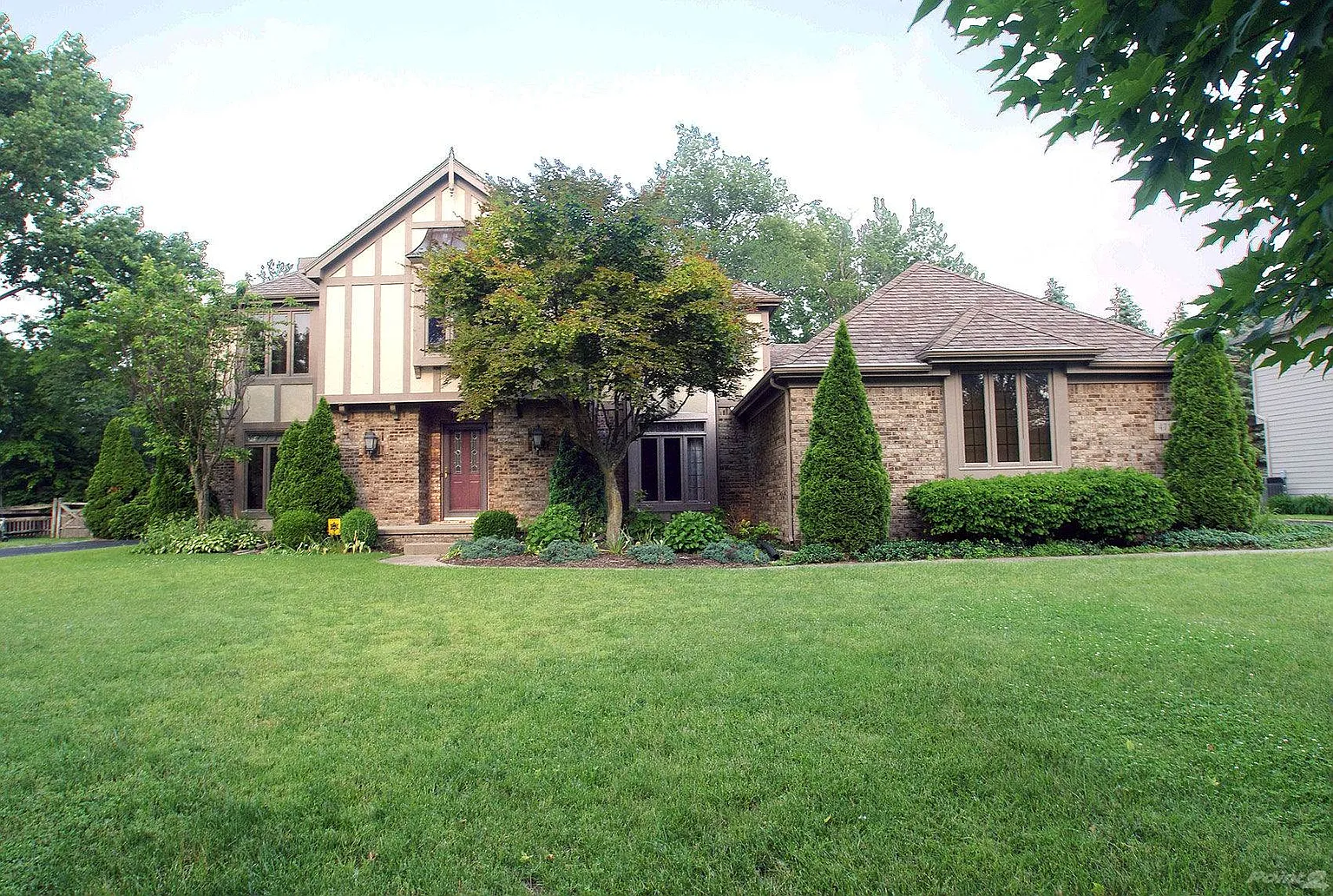4718 Country Walk Ln photo 1
