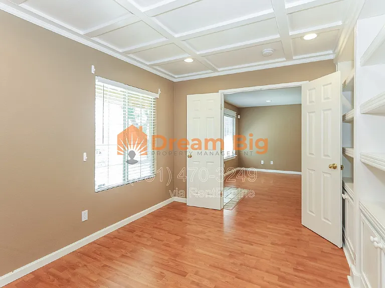 1493 Evergreen Ave — Photo 20