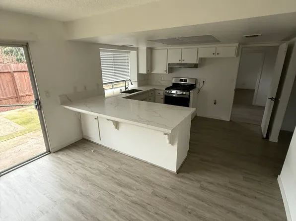 8940 Mountain Dr, Granite Bay, CA 95746