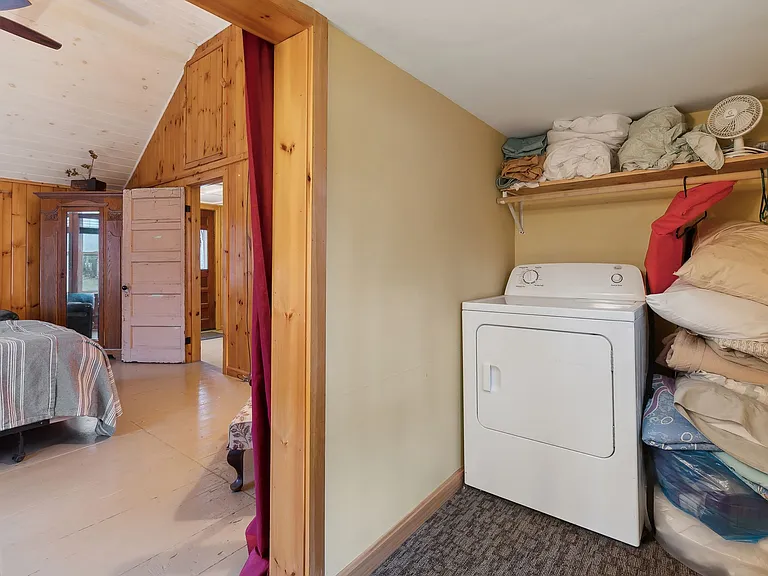 122 Anglers Rd — Photo 18