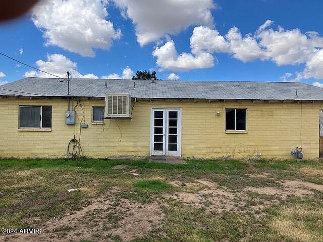 2nd image of 4621 N 48th Avenue