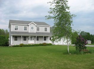 6 Stoney Acre Dr, Saint Albans, VT 05478