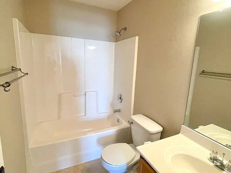 16510 Loop St — Photo 15